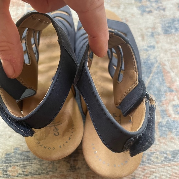 Clark’s navy blue Comfort fit sandals - Picture 6 of 7